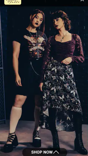 Hot Topic: Pop Culture Fashion screenshot